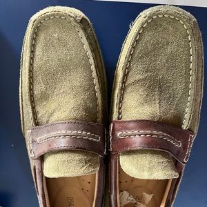 Men’s 11 suede Sperrys